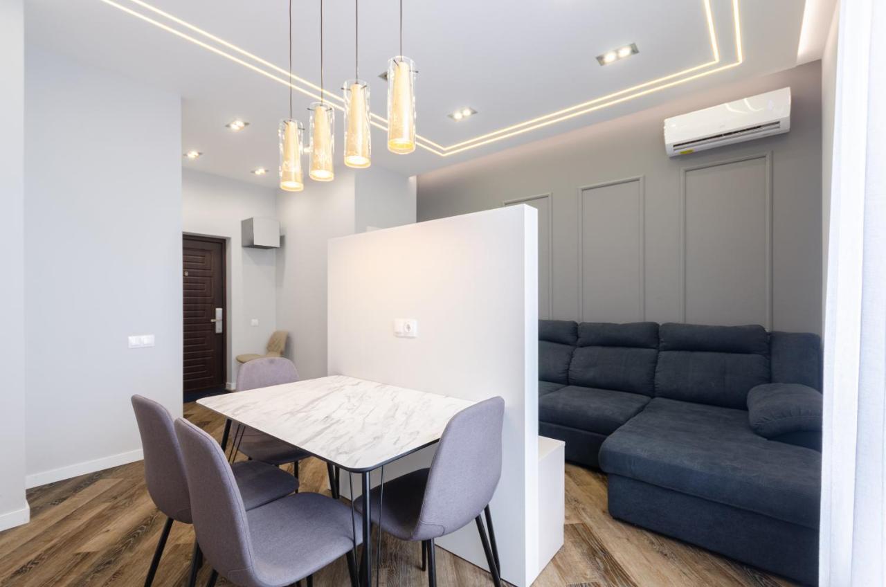 Petrovdom Ж38 In Luxury Apartments At 68 Zhylyanska Street,38 Perlyna Κίεβο Εξωτερικό φωτογραφία