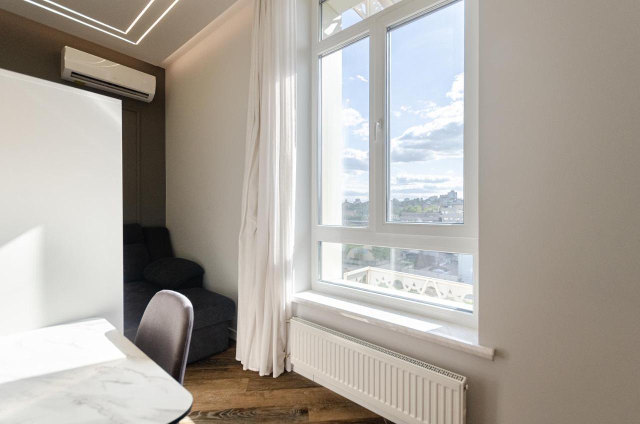 Petrovdom Ж38 In Luxury Apartments At 68 Zhylyanska Street,38 Perlyna Κίεβο Εξωτερικό φωτογραφία